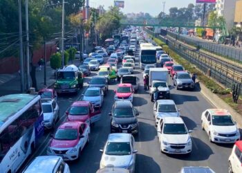 Hoy No Circula lunes 16 de marzo. AMEXI