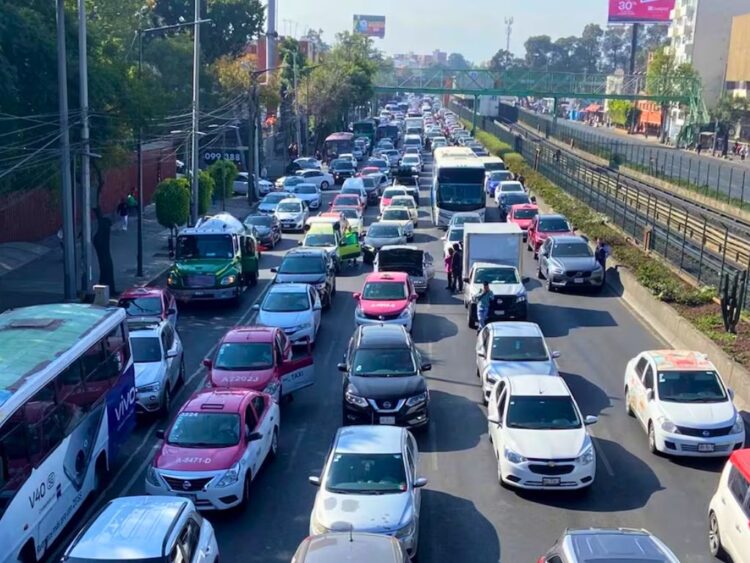 Hoy No Circula lunes 16 de marzo. AMEXI