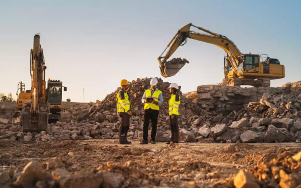 Buscan aumentar participación femenina en la construcción