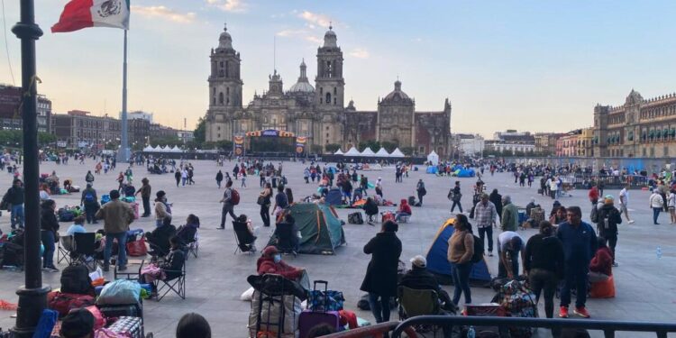 Maestros de la CNTE cierran este viernes jornada de manifestaciones en la CDMX