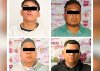 Cuatro presuntos extorsionadores detenidos en la CDMX.