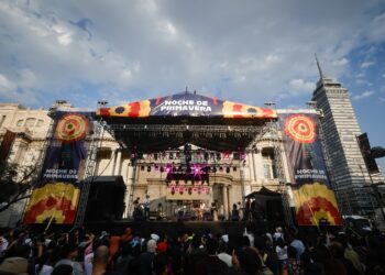 La Noche de Primavera 2026 reunió a 170 mil personas en la Ciudad de México. | AMEXI/FOTO: cultura.cdmx.gob.mx