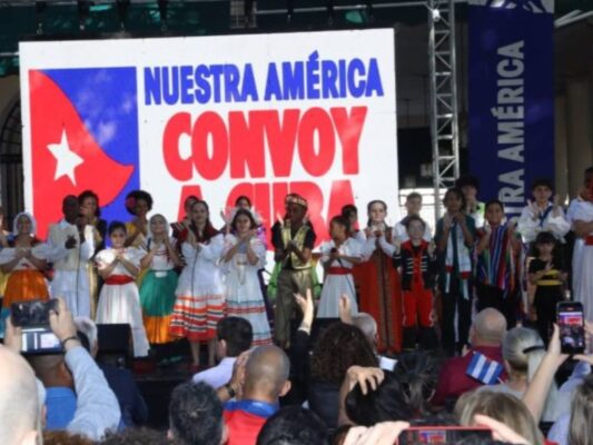 Llegada del Convoy Internacional “Nuestra América” a Cuba con cargamento humanitario. 