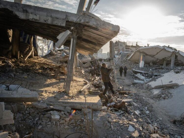 Ataques israelíes en Gaza y Cisjordania provocaron la muerte de 16 personas, entre ellas una familia completa en Cisjordania