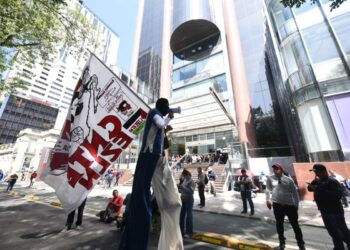 Maestros de la CNTE cierran este viernes jornada de manifestaciones en la CDMX