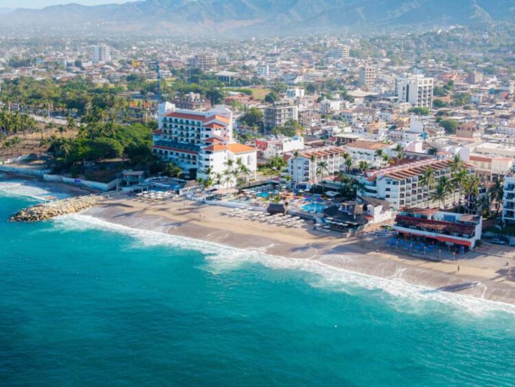 Puerto Vallarta: turismo activo y ambiente tranquilo previo a Semana Santa