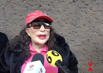 Lyn May habla con medios sobre su bioserie en Netflix y comparte detalles sobre su vida, carrera y polémicas.