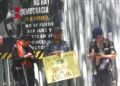 Trabajadores académicos en huelga, de la Universidad Autónoma Chapingo, en mitin frente a la SADER en la CDMX