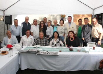 A menos de un año del inicio del ciclo electoral, el exgobernador del Edomex, Arturo Montiel Rojas reaparece en la escena pública