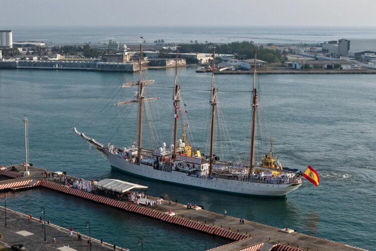 Llega a Veracruz el buque escuela español “Juan Sebastián de Elcano”