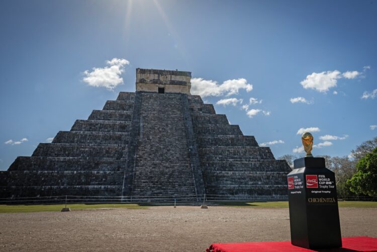 Trofeo de la Copa Mundial llega a Chichén Itzá