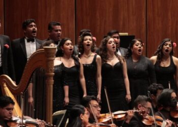 El EOBA presentará Resonancias femeninas, homenaje a compositoras latinoamericanas bajo la dirección de Irasema Terrazas. | AMEXI/FOTO: cultura.gob.mx