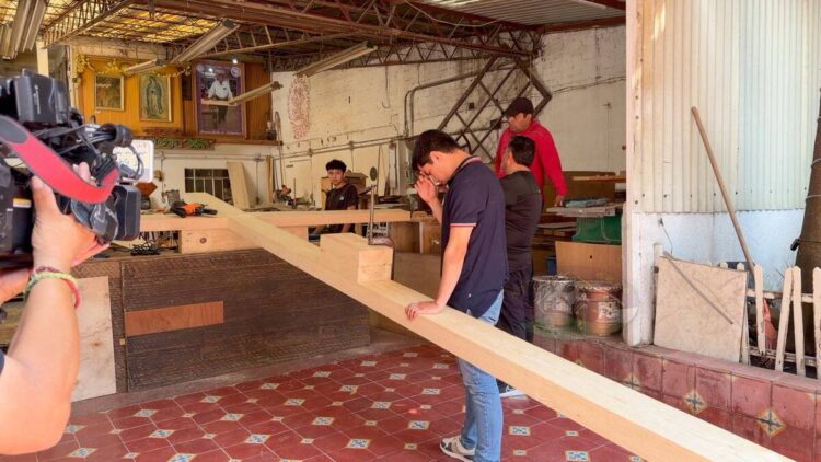 La cruz del Cristo de Iztapalapa, la “carga” de una tradición llena de devoción