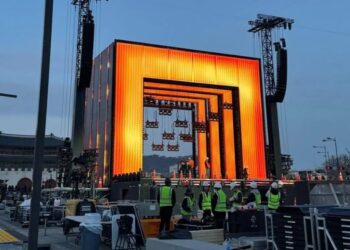 BTS regresa a Seúl bajo un impresionante operativo de seguridad con miles de elementos para garantizar un concierto seguro y masivo. | AMEXI/FOTO: RRSS