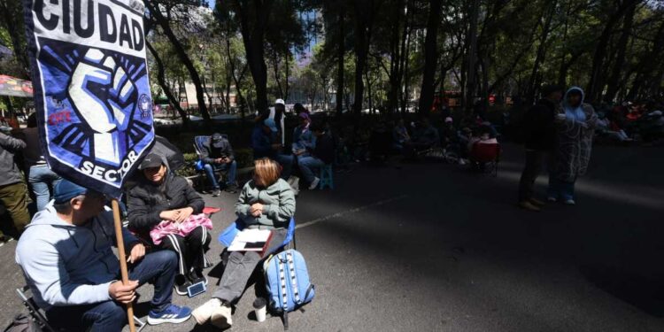 Maestros de la CNTE cierran este viernes jornada de manifestaciones en la CDMX