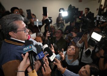 Comisiones en San Lázaro avalaran este martes dictamen de reforma electoral. Los convocaron a una reunión extraordinaria.