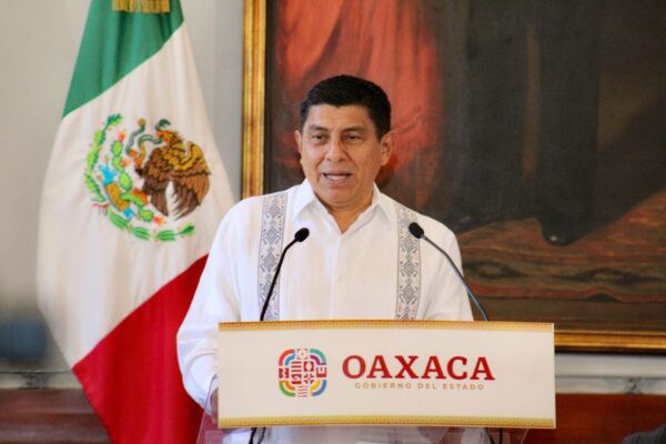 l gobernador de Oaxaca, Salomón Jara, planteó la necesidad de aplicar el programa federal "Quién es quién en los precios"