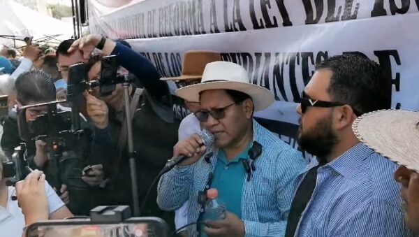 secretario general de la CNTE en Chiapas, Isael González Vázquez