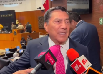 Plan B tendrá cambios; acotarán participación en Revocación de Mandato, señala el senador de Morena, Óscar Cantón Zetina.