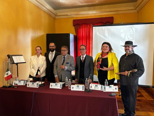 En conferencia de prensa, el ministro Jorge Luis Olivarez Novalez, en la Casa de la Cultura Tamaulipas, informa que se realizará un evento, bajo el lema “Teotihuacán hacia el mundo… El Valle de los Dioses”.