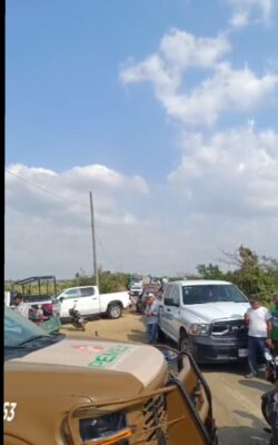 loquean carretera federal Ciudad Alemán-Isla en Tesechoacán