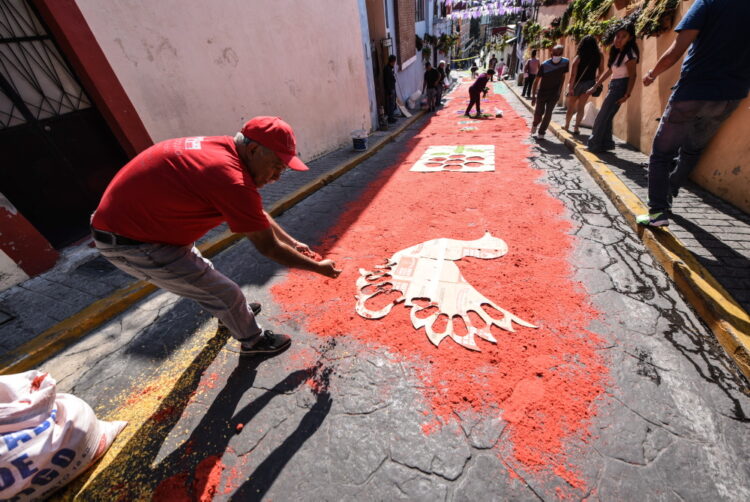 Fotogalería: Más de 35 engrillados recorren Atlixco en penitencia por ...