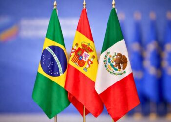 Acuerdo tripartito en busca de una solución humanitaria para la crisis en Cuba.