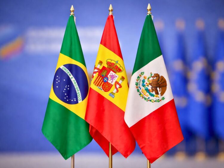 Acuerdo tripartito en busca de una solución humanitaria para la crisis en Cuba.