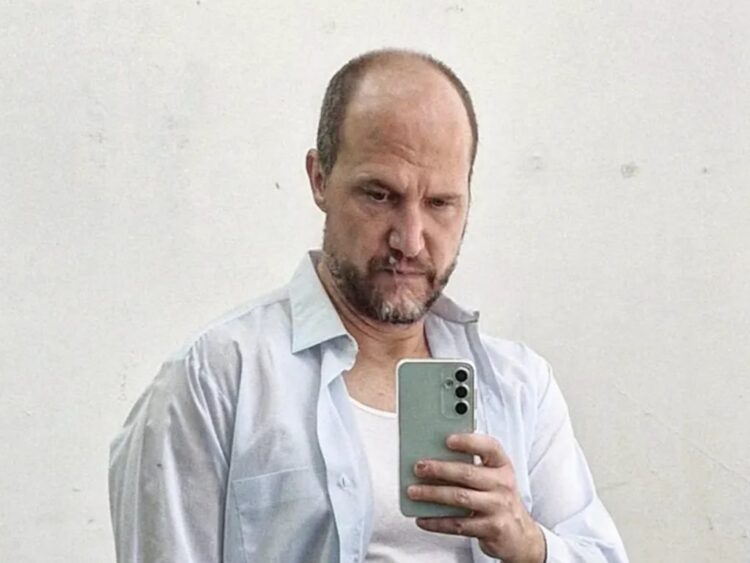 Andrés Weiss habla del desafío de habitar un teatro vivo en “La Fiesta”