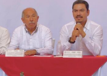Armando Quintero y Raymundo Chagoya. Deuda de municipios con CFE supera los 50 MMDP.