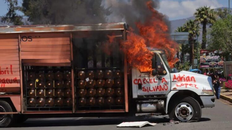 Comuneros protestan en Morelia por hechos de Arantepacua en 2017