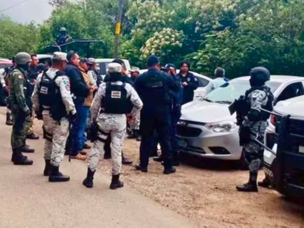 Breves de los Estados del 8 de abril. Cateos en propiedades del presidente municipal de San Martín Itunyoso, Oaxaca