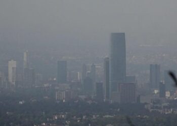 Contingencia ambiental. Activan Doble Hoy no Circula. AMEXI Foto Especial