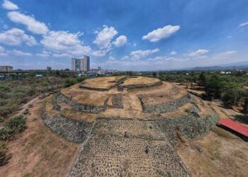 Zona Arqueológica de Cuicuilco alineada con el equinoccio: estudio del INAH revela su relación con la salida del Sol sobre el Cerro Papayo. | AMEXI/FOTO: IG @inahmx