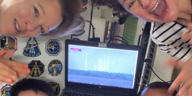 Astronautas de la Estación Espacial Internacional (EEI)