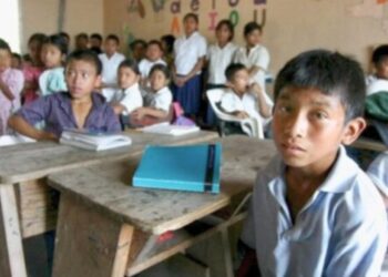 Déficit de maestros en Chiapas