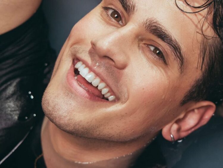 Cantante Nico en entrevista, habla sobre su nuevo tema “Error Intencional” y su crecimiento tras La Voz Chile.