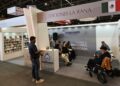 Autores mexicanos participan en la Feria Internacional del Libro de Bogotá en actividades como conversatorios y presentaciones ante el público.