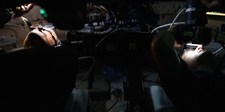 Victor Glover y Christina Koch.