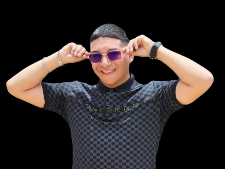 Emmanuel LV habla de “Tu Partida Bebé”, su éxito internacional que convierte el desamor en un himno urbano. | AMEXI/FOTO: Cortesía