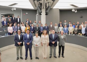 Funcionarios de la mega región Baja California Arizona. Acuerdos.