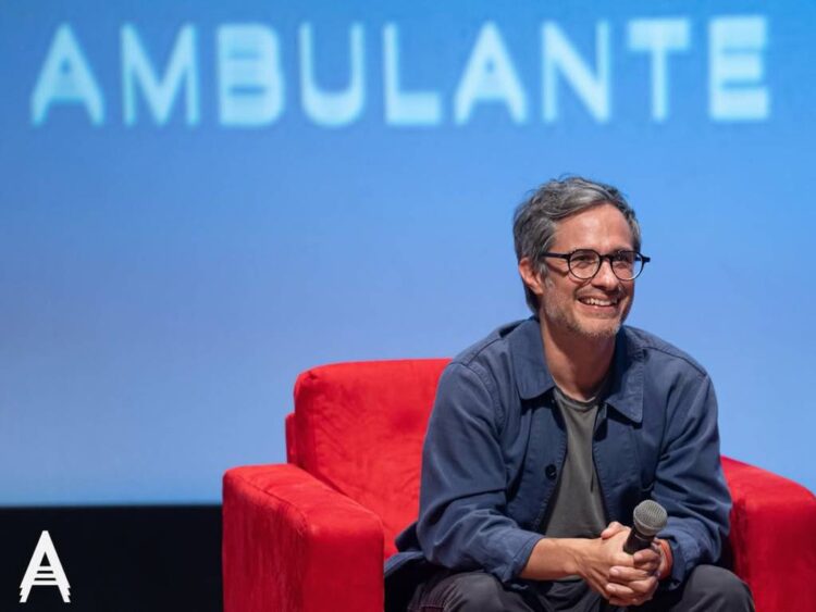 Gael García Bernal se defiende de un fan que lo grabó sin su consentimiento