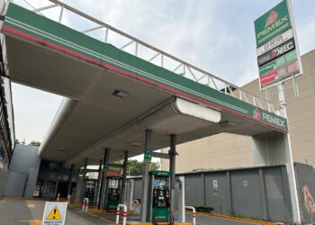 Gobierno fija con gasolineras tope al diésel en 28 pesos