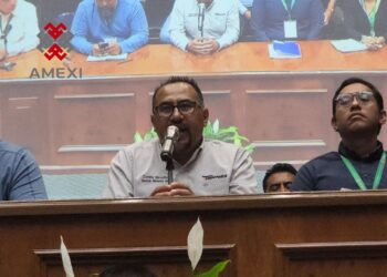 JK Tire Gerardo Menéses Ávila, dirige un mensaje en la Asamblea General de revisión contractual 2026-2028 del Sindicato de Telefonistas de la República Mexicana (STRM), solicitando solidaridad con la huelga en Tornel