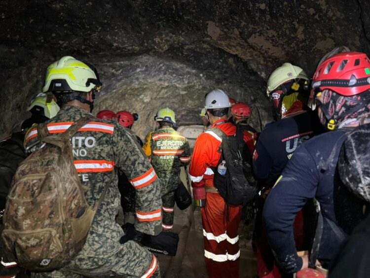 Hallan a mineros en la mina Santa Fe
