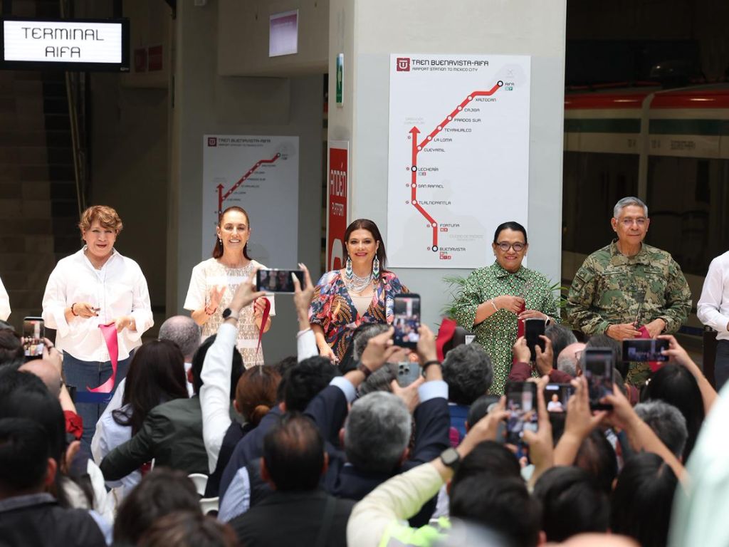Farías. Inauguración del Tren Felipe Ángeles. Delfina Gómez, Claudia Sheinbaum, Clara Brugada. AMEXI Foto La Isabel