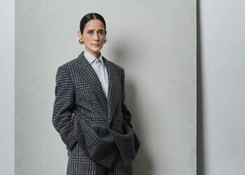 Julieta Venegas anuncia colaboración con Yaritza y su Esencia, desata controversia