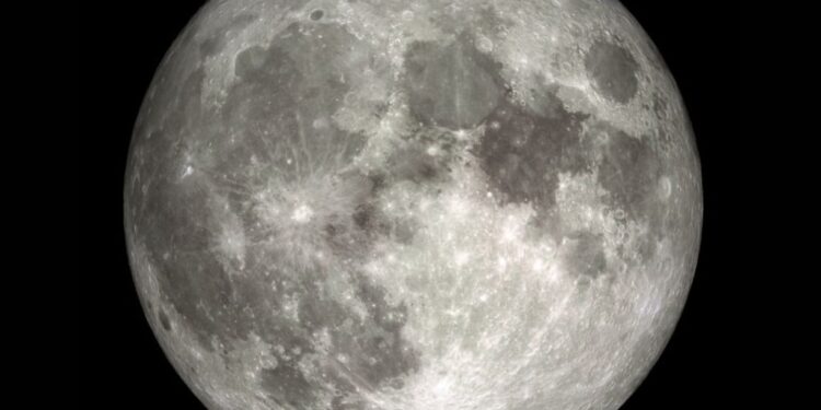 Orión: en camino a la Luna tras dejar la órbita terrestre (fotogalería)