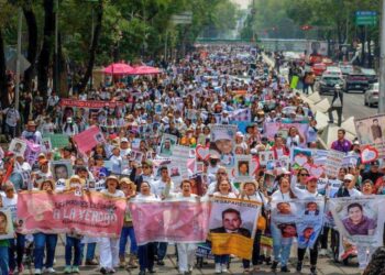 La búsqueda de personas desaparecidas y las movilizaciones sociales son eje central de presión sobre el sistema de justicia en México.