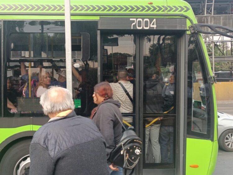 Obras y cierres parciales en la línea 2 del Metro